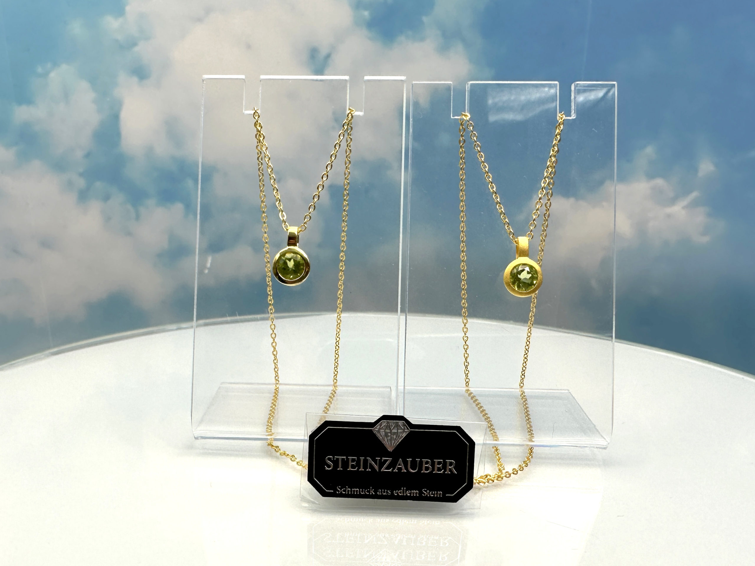 Peridot Anhänger Gold