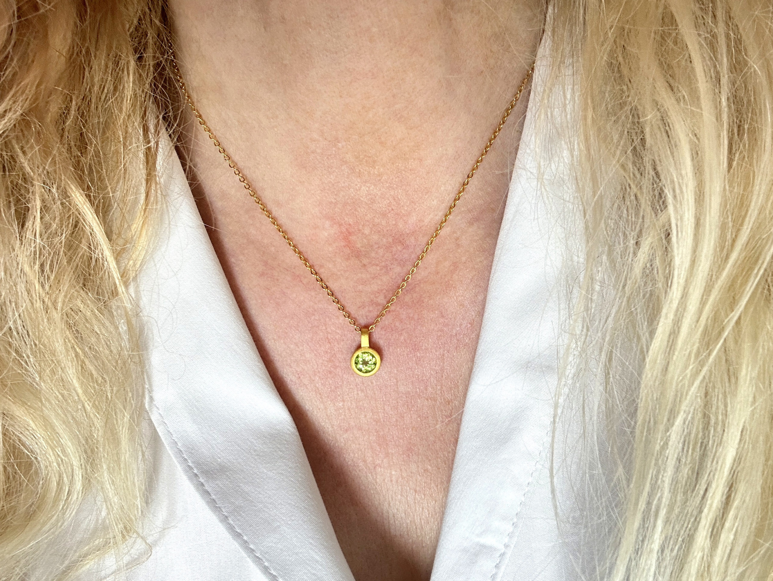 Peridot Anhänger Gold