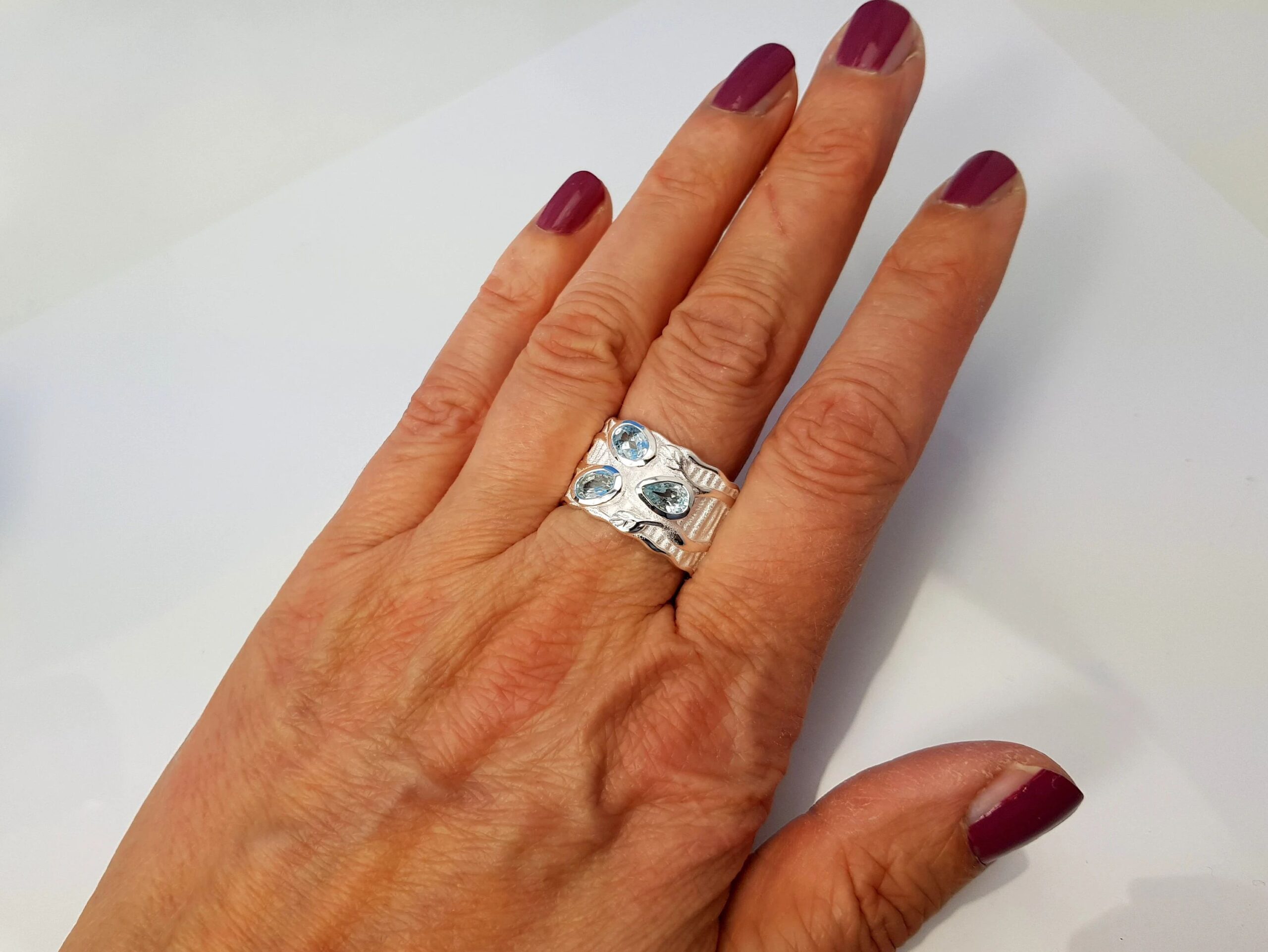 Ring Blau Topas facettiert Sterlingsilber