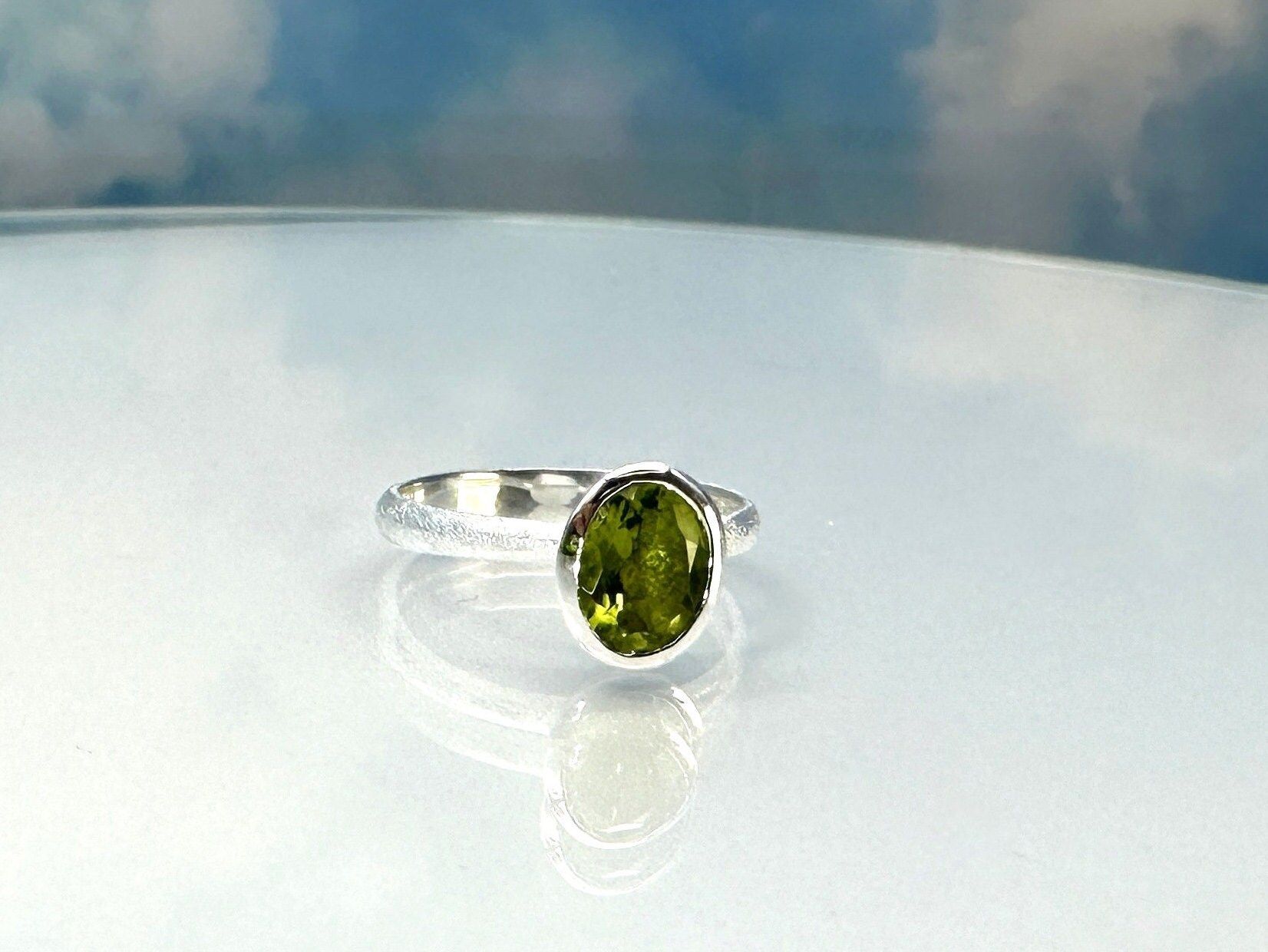 Ring echter Peridot facettiert 925 Silber